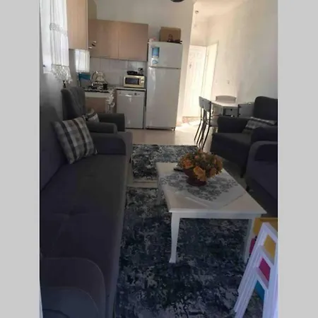 Gümüşlük'te Full Eşyalı Deniz Manzaralı 2+1 Daire Apartamento